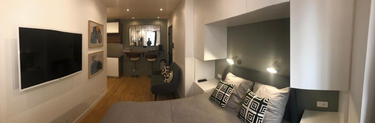 Studio Design Proche Champs-Elysees Париж Екстериор снимка