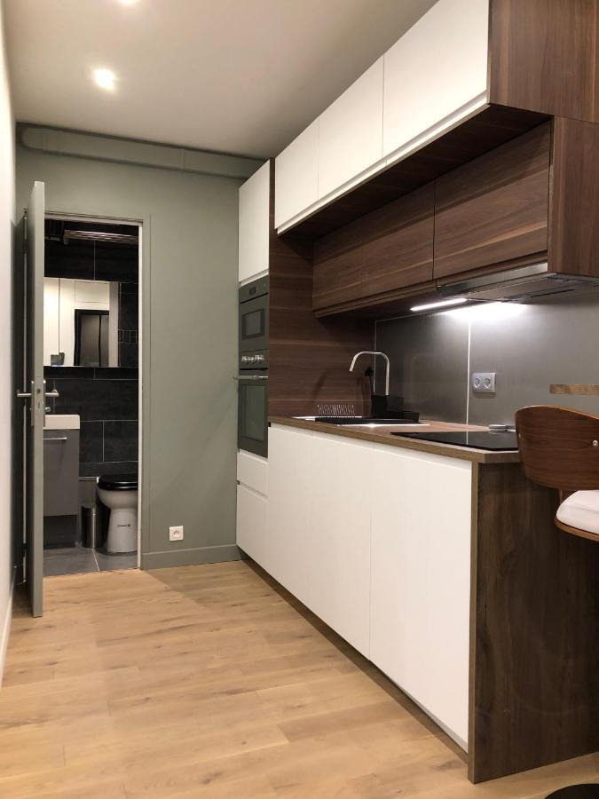 Studio Design Proche Champs-Elysees Париж Екстериор снимка